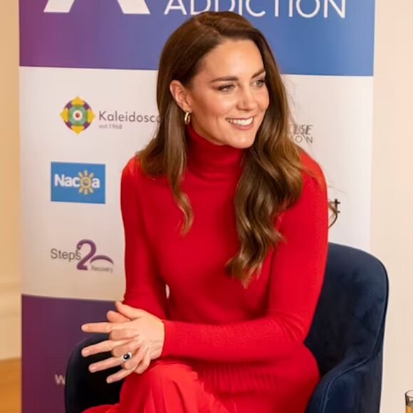 ASOS Gold Twisted Hoop Earrings, ASO Kate Middleton - Picture 2 of 6